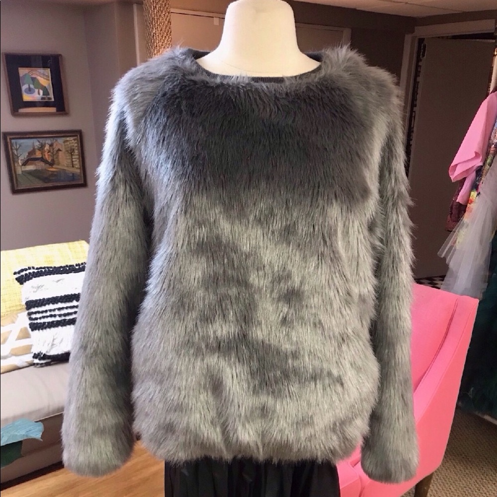 Fur sweatshirt